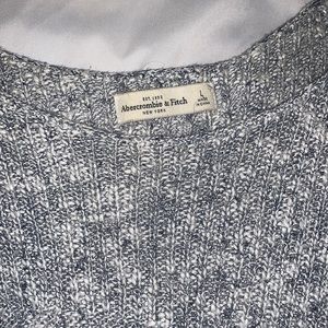 Abercrombie and Fitch heather grey sweater
